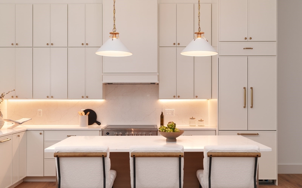 712 Watertown Street