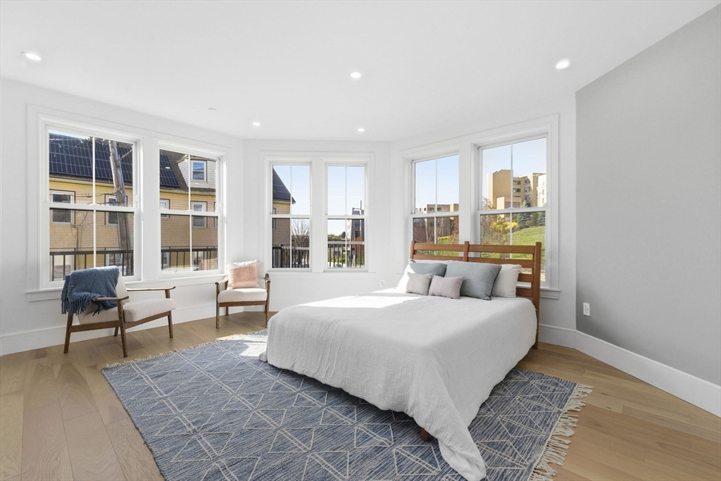 230 Washington St # 1