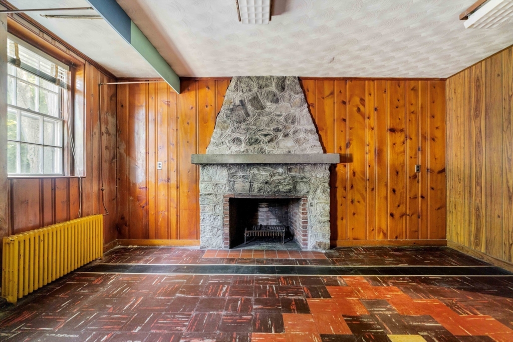 77 Jordan Rd