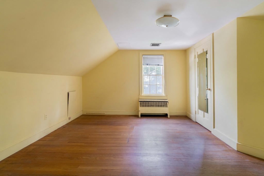 77 Jordan Rd