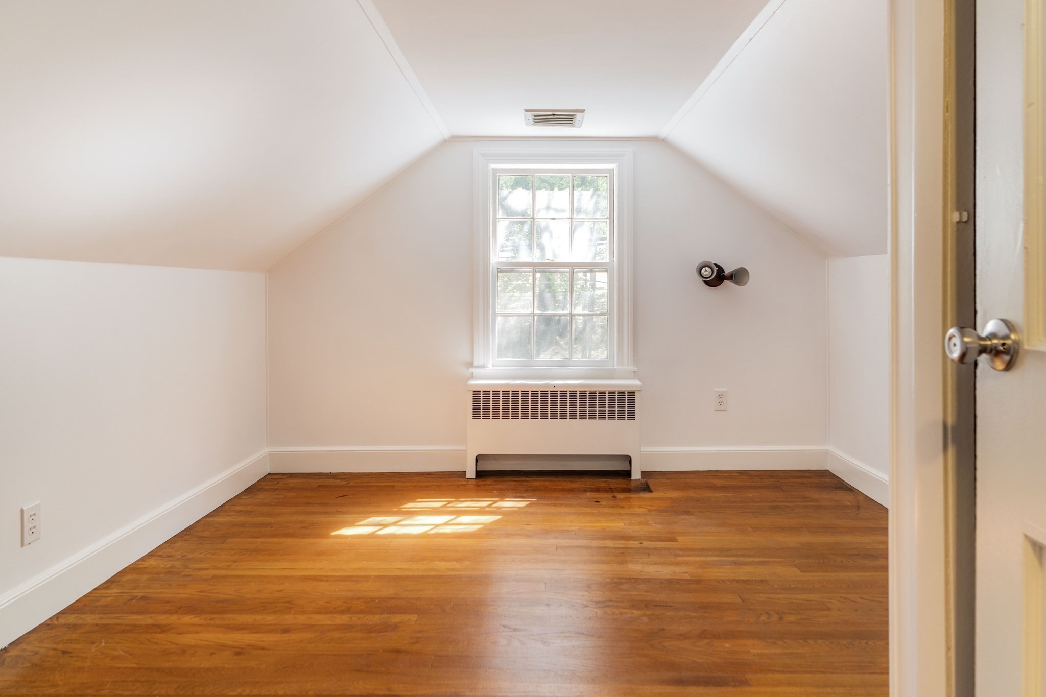 77 Jordan Rd