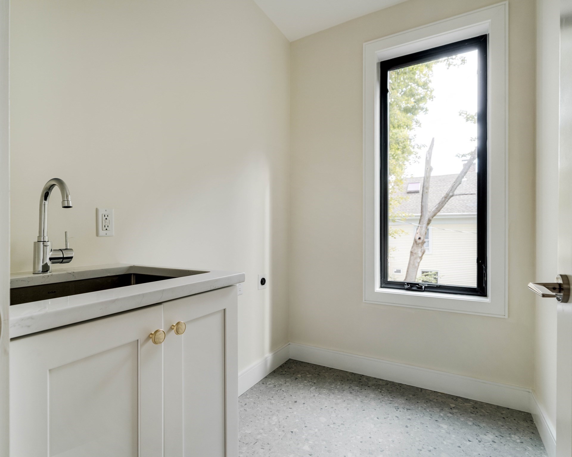 19-21 Maple Park # 1