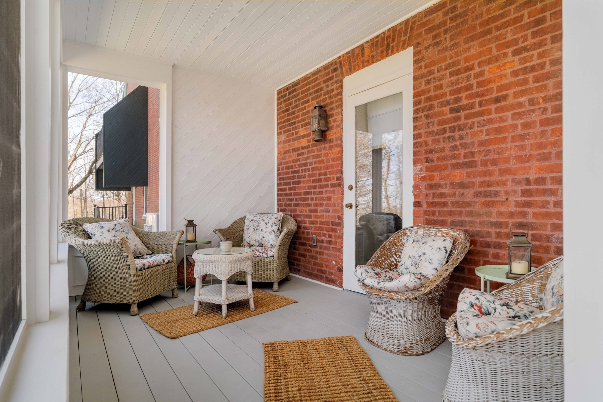 103 Bellevue St # 4