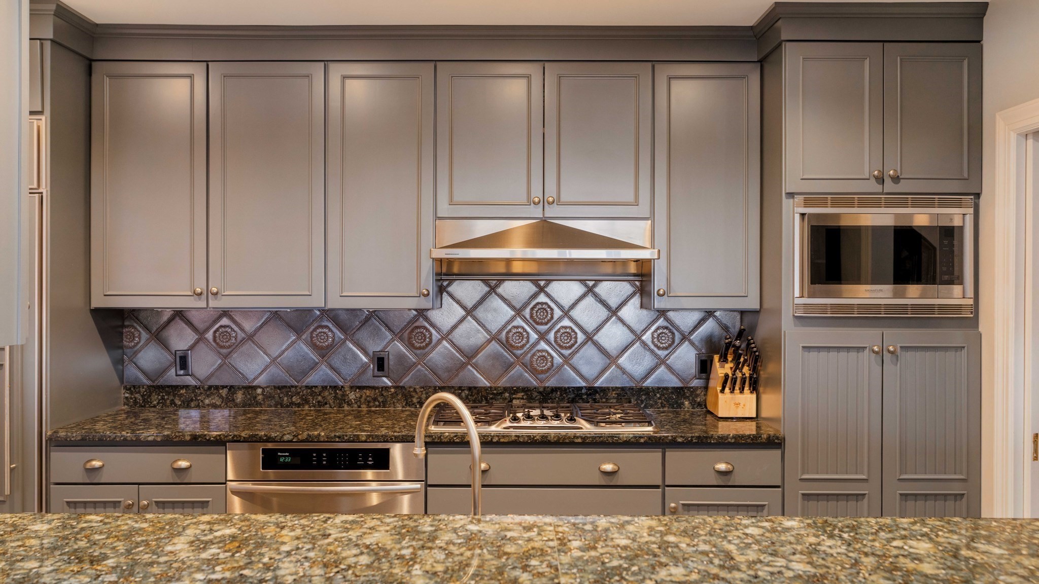 103 Bellevue St # 4