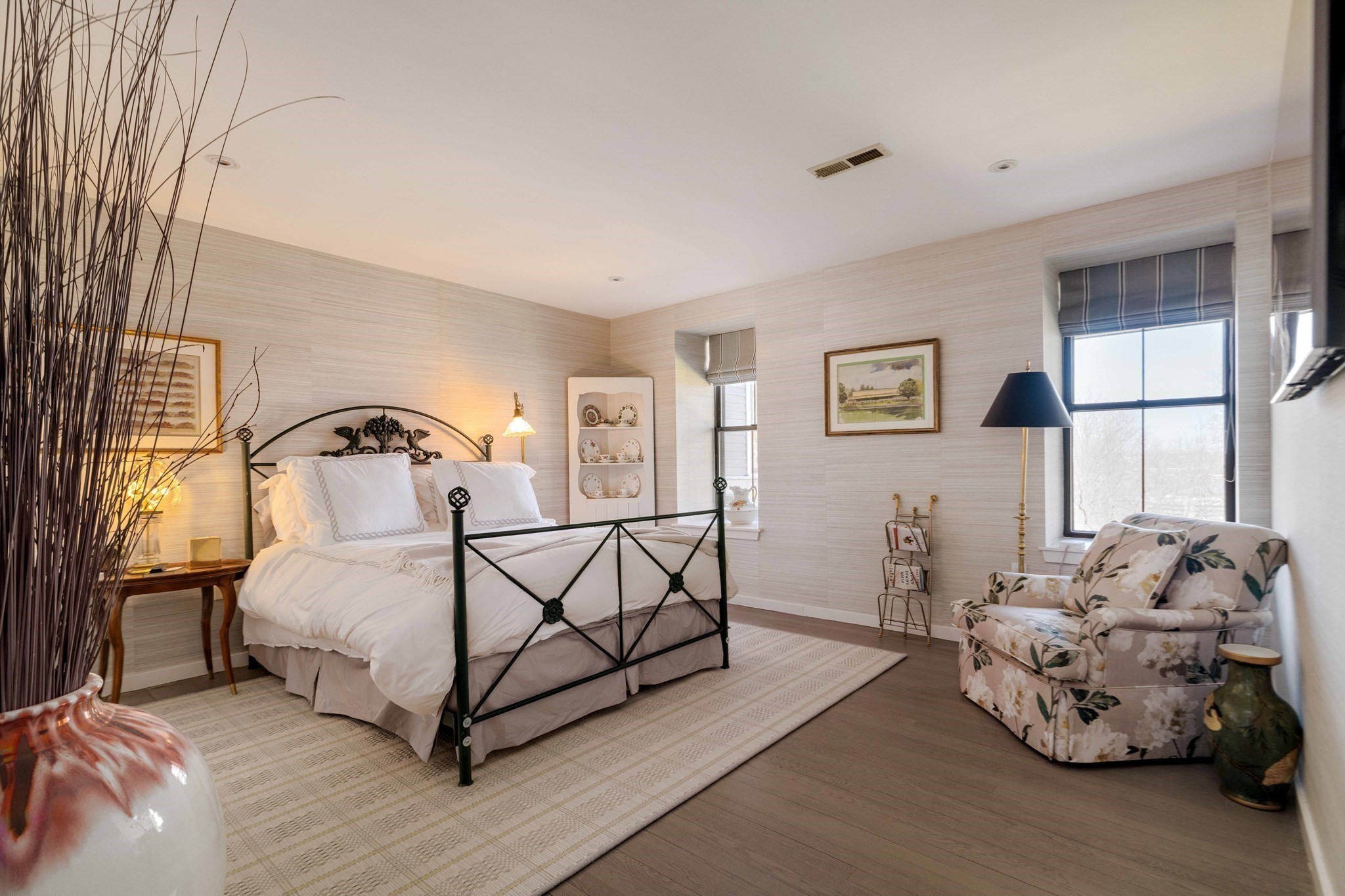 103 Bellevue St # 4