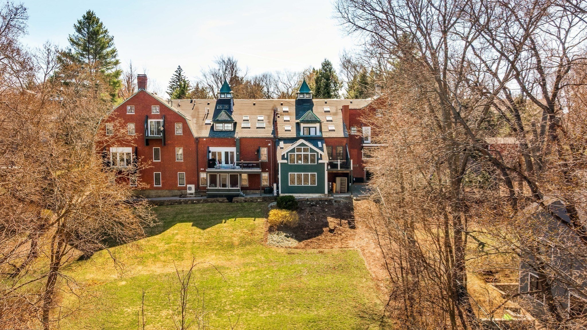 103 Bellevue St # 4