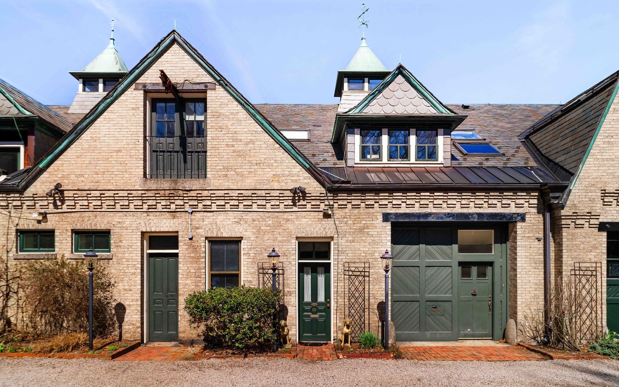 103 Bellevue St # 4