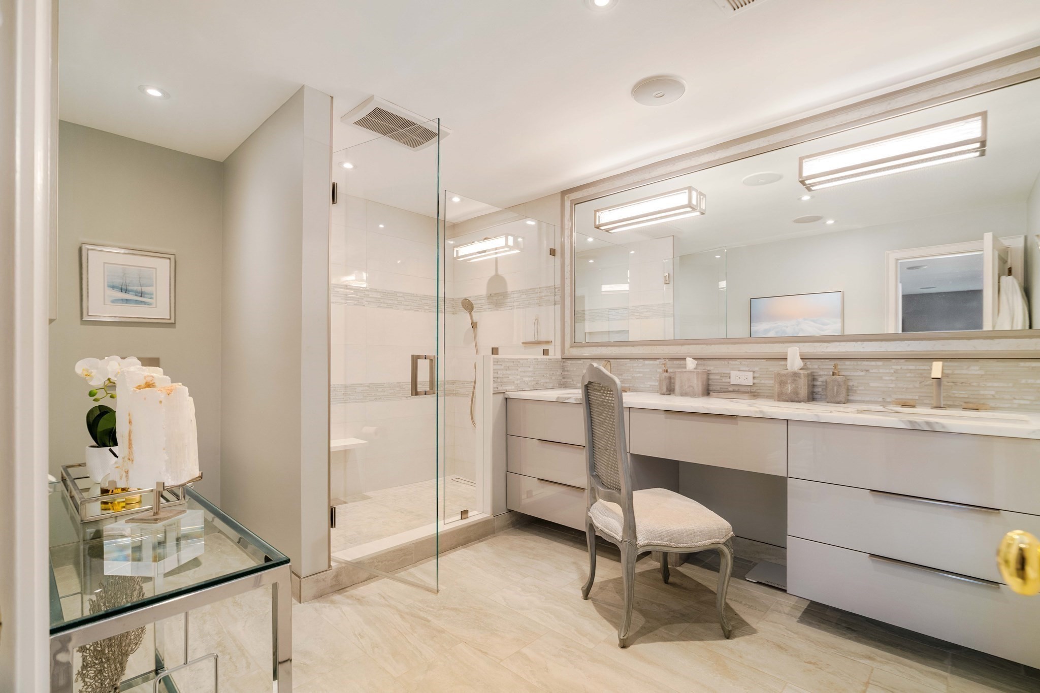 103 Bellevue St # 4