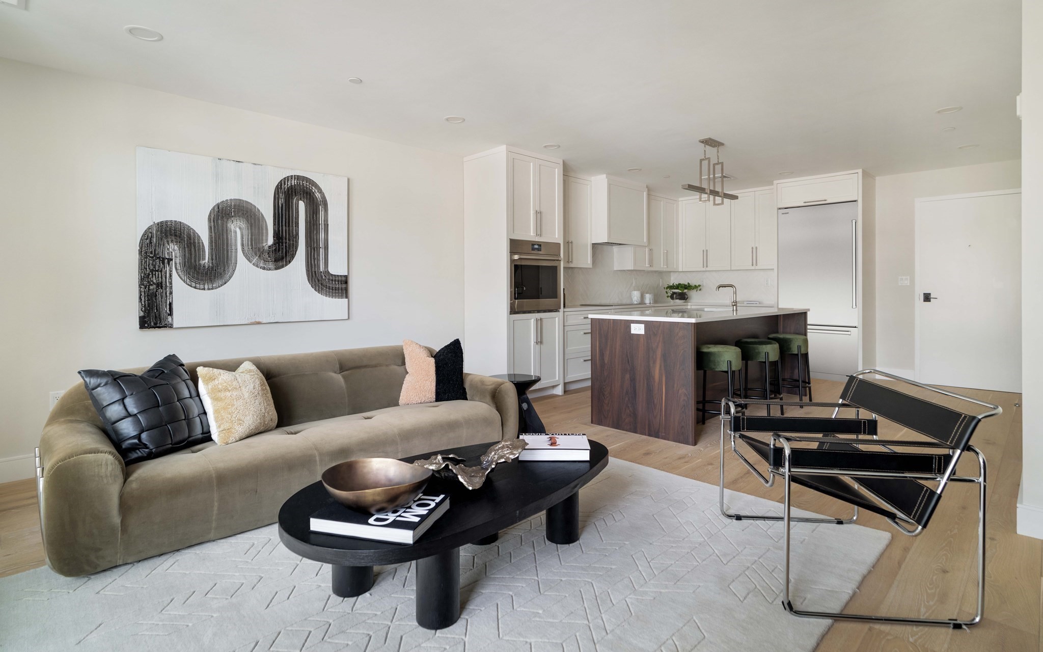 20 Kinmonth Rd # 201