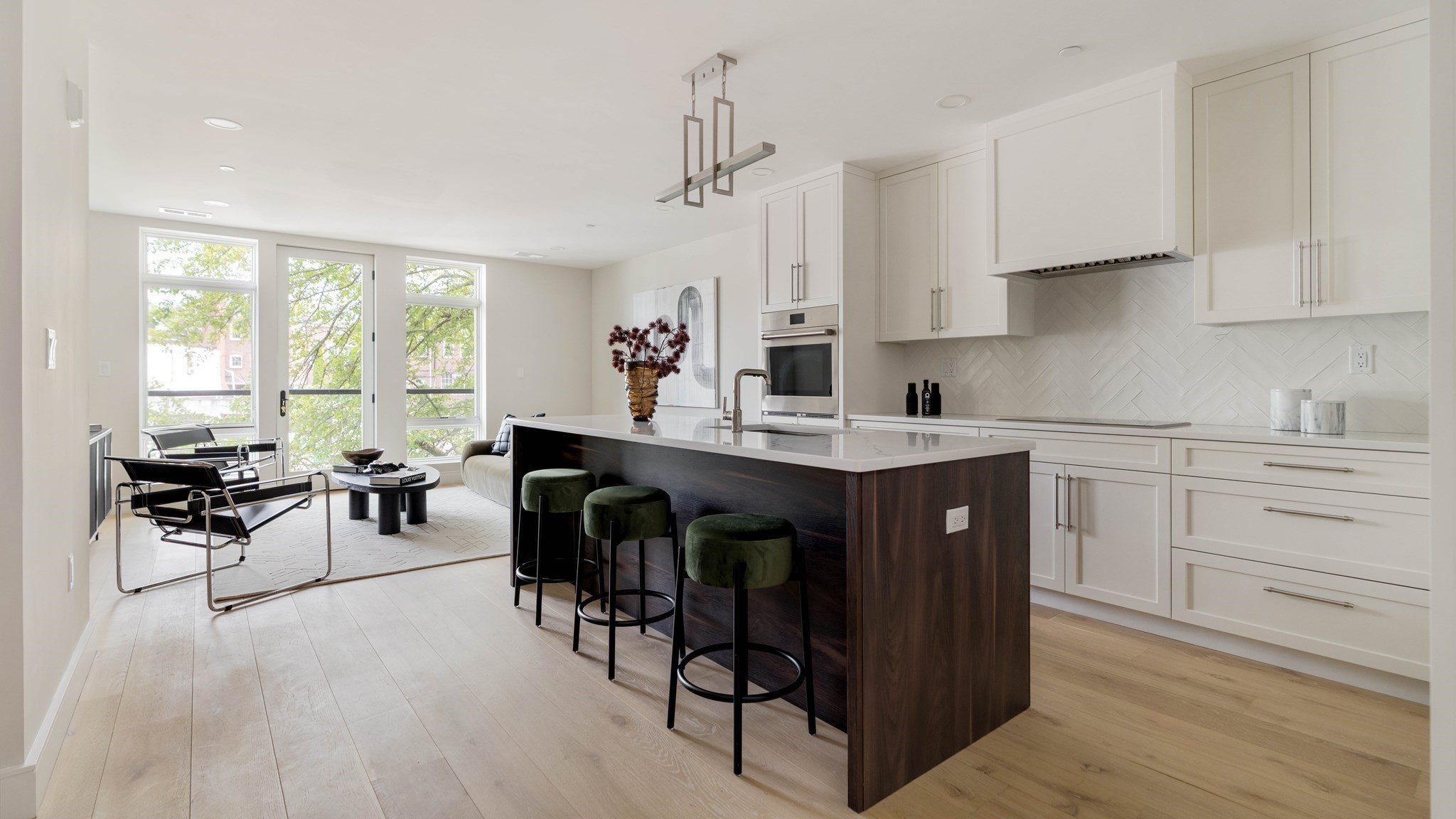 20 Kinmonth Rd # 201