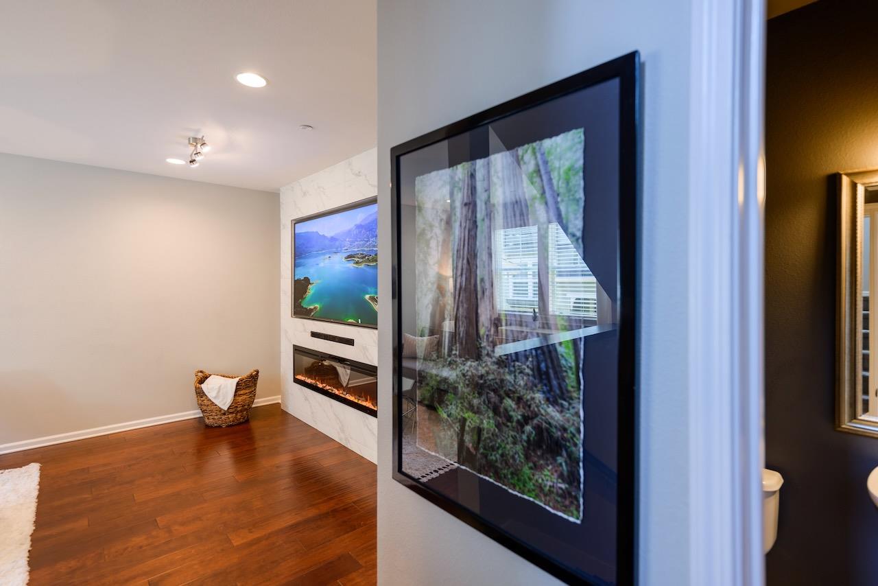 237 Bluebonnet LN 302