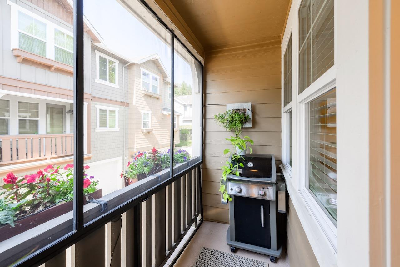 237 Bluebonnet LN 302