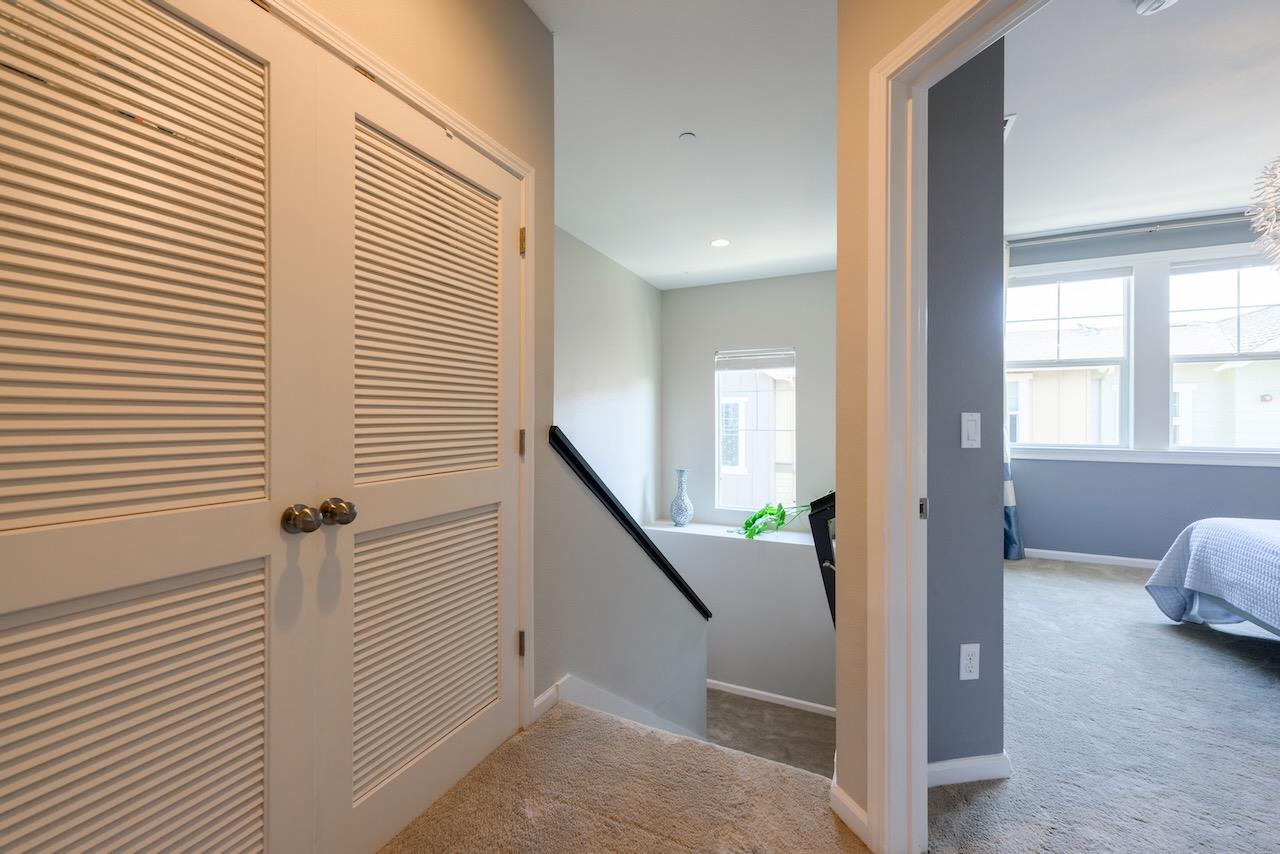 237 Bluebonnet LN 302