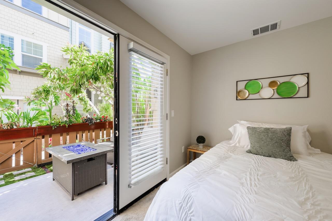 237 Bluebonnet LN 302