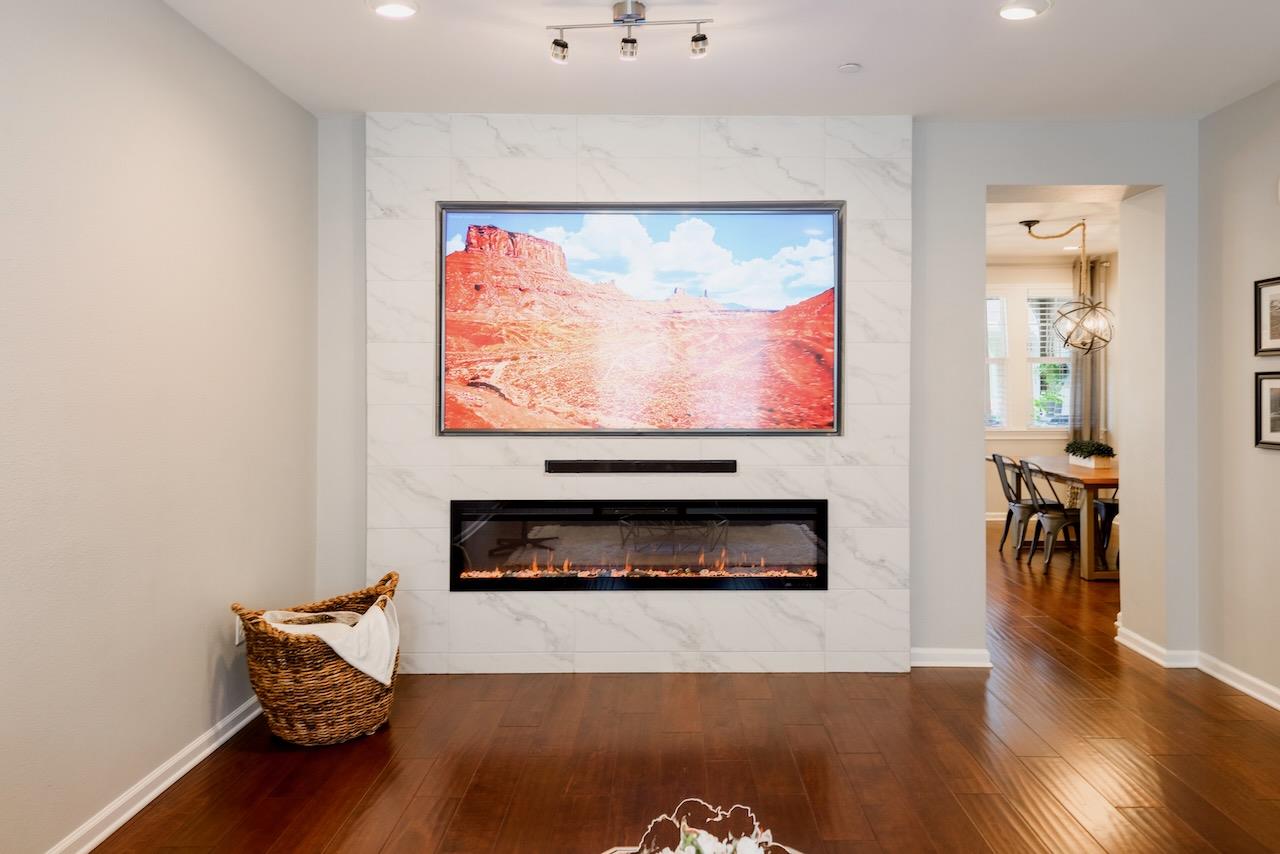 237 Bluebonnet LN 302