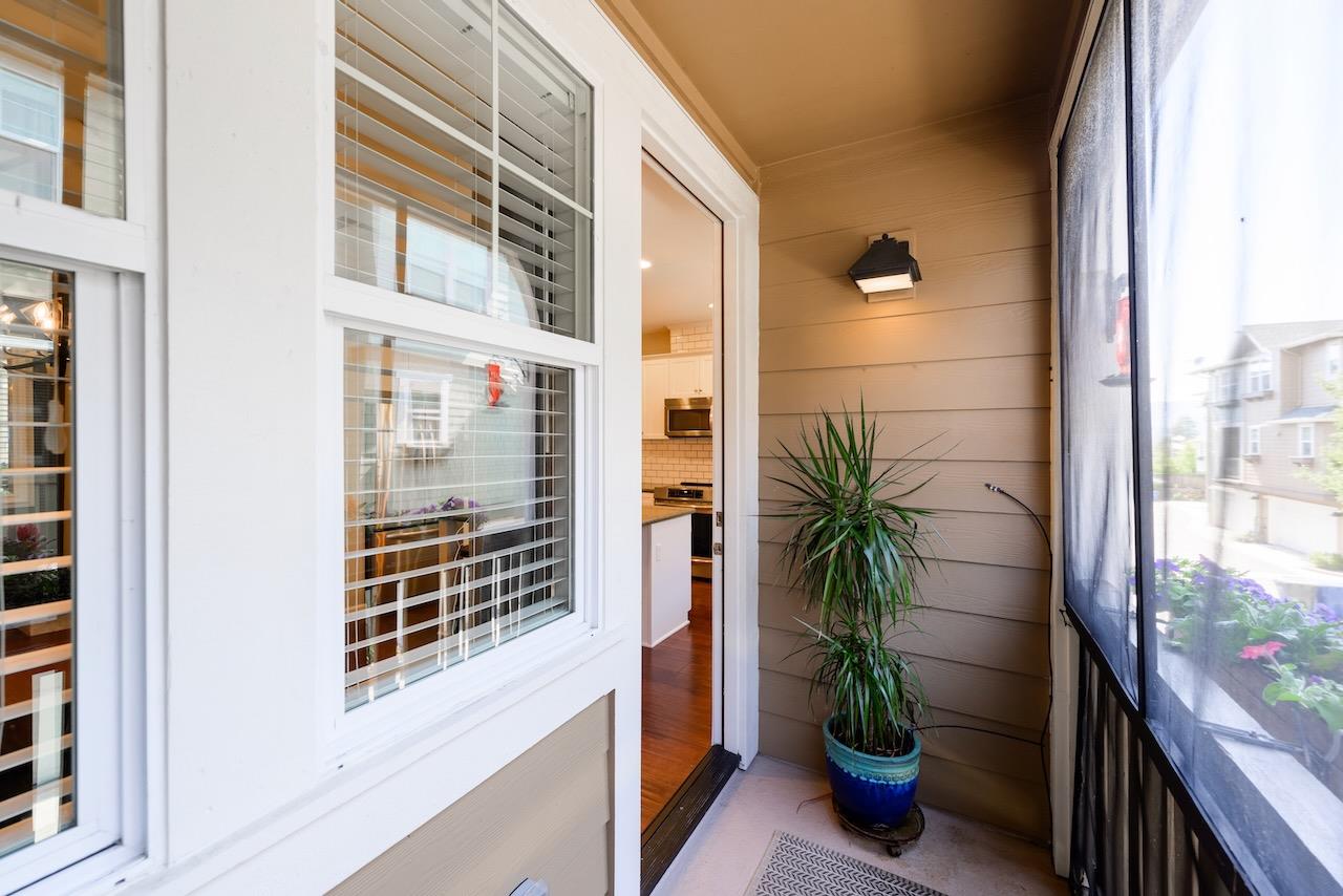 237 Bluebonnet LN 302