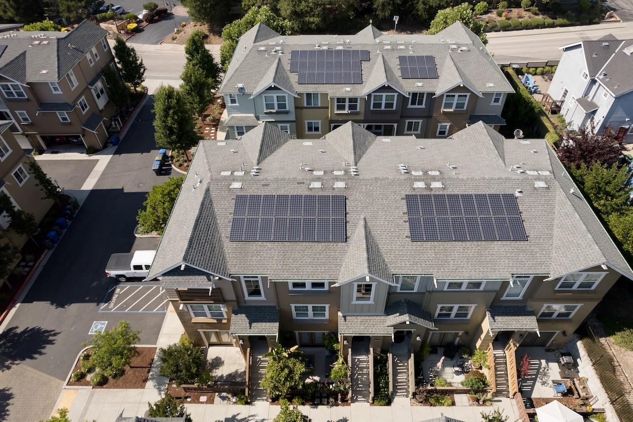 237 Bluebonnet LN 302