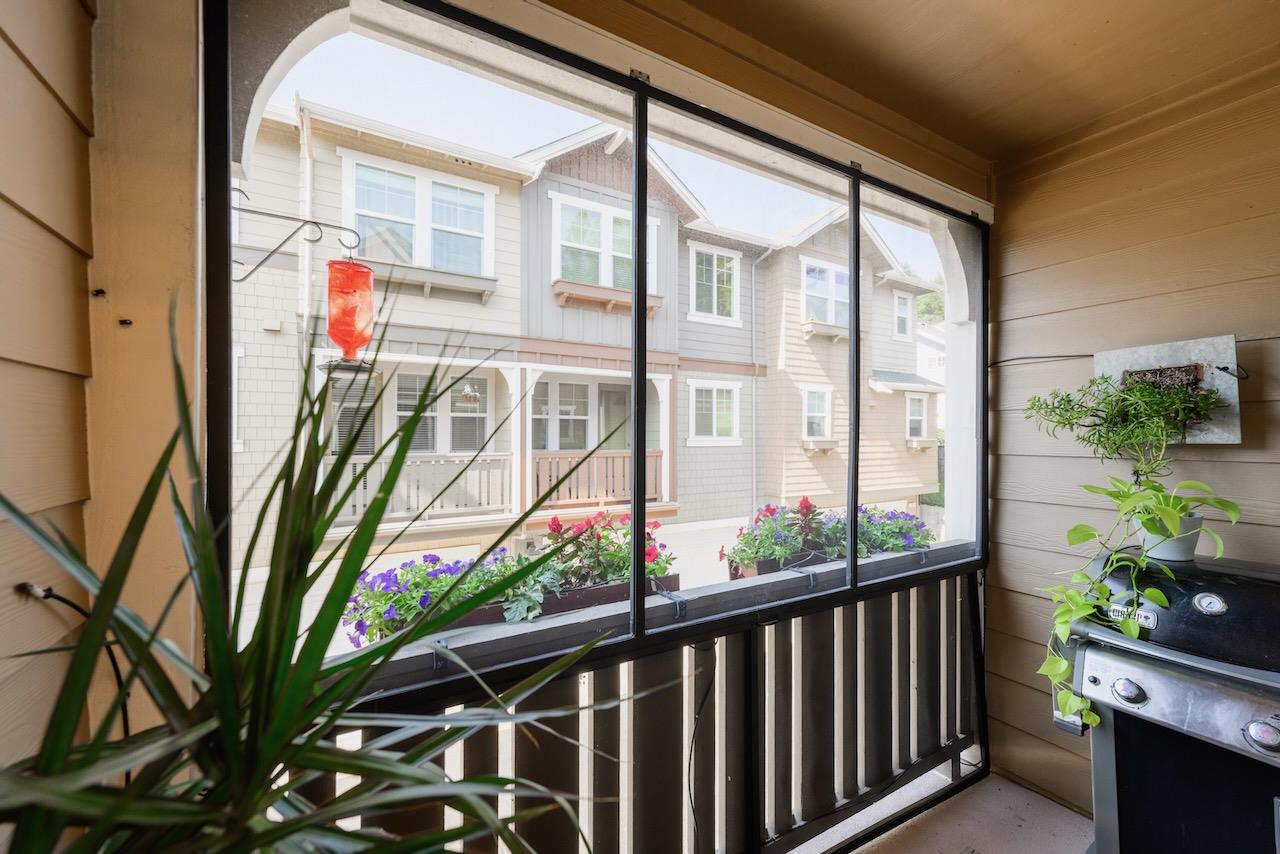 237 Bluebonnet LN 302