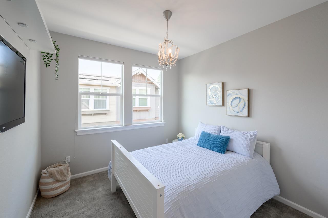 237 Bluebonnet LN 302