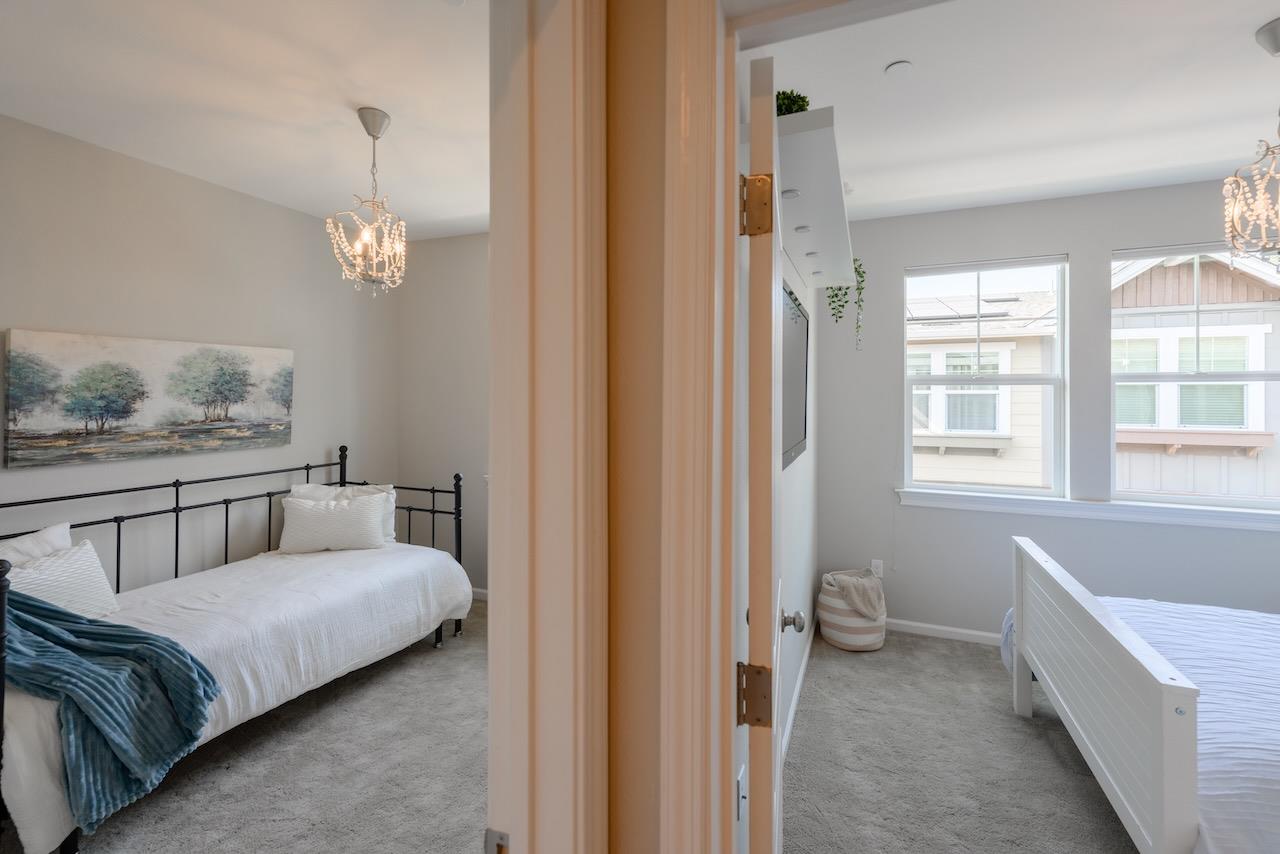 237 Bluebonnet LN 302