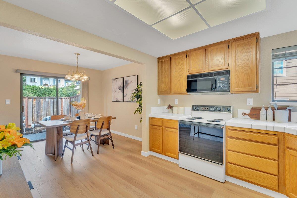 19 Winding Way