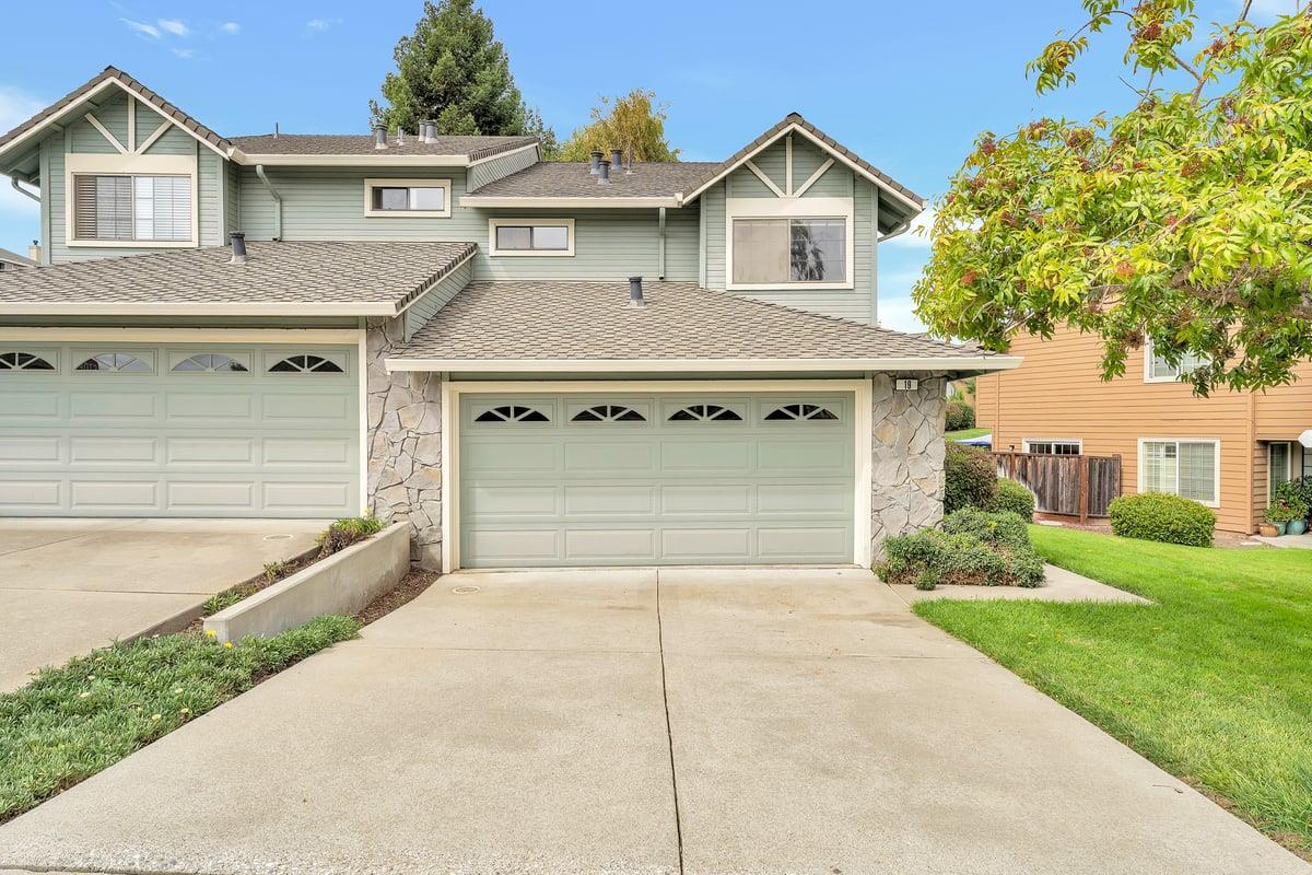 19 Winding Way