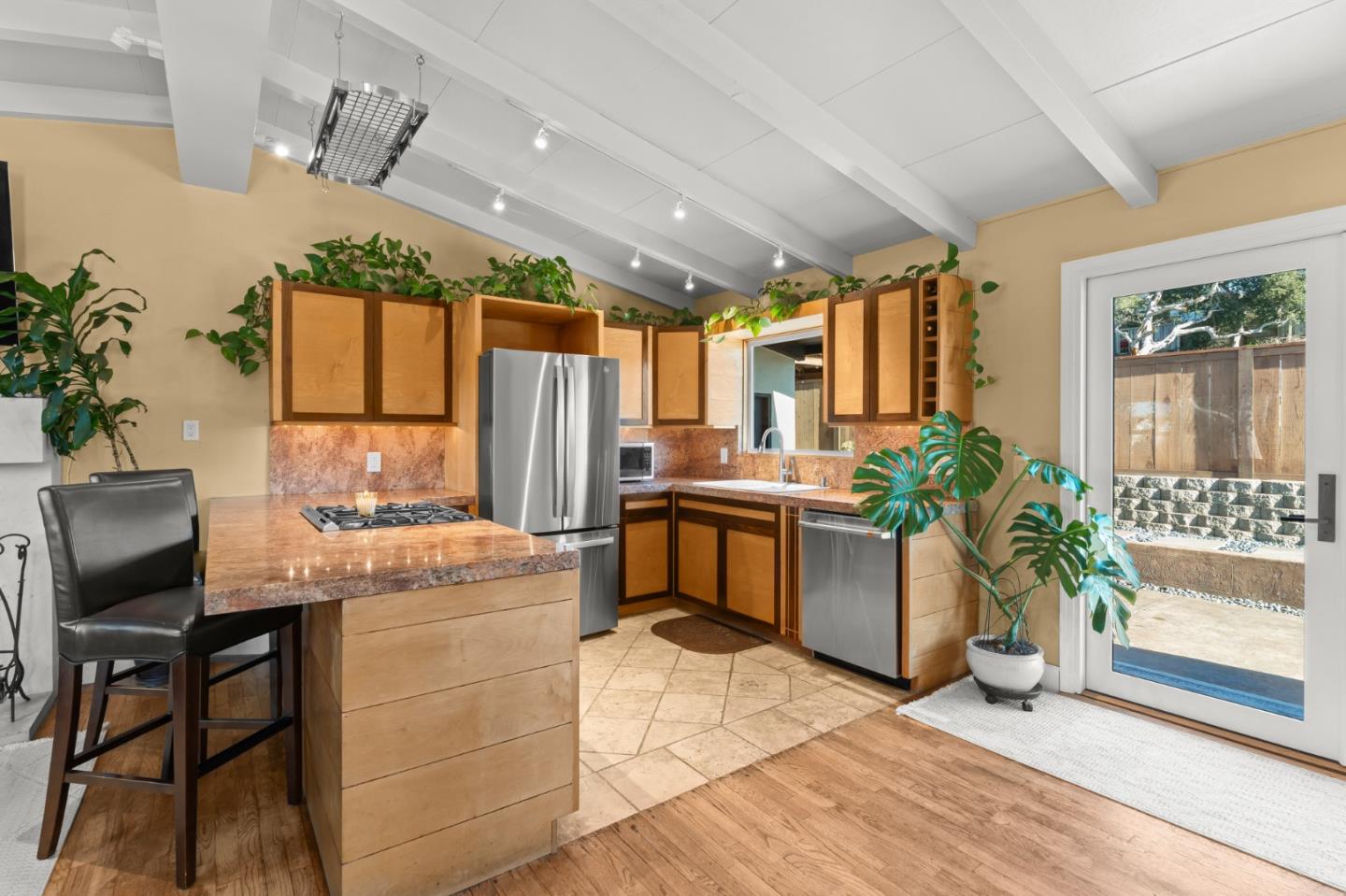 1106 Buena Street