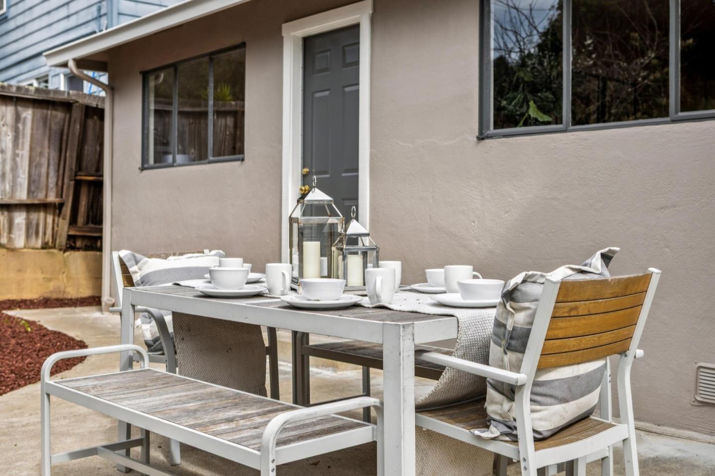 602 Alameda De Las Pulgas