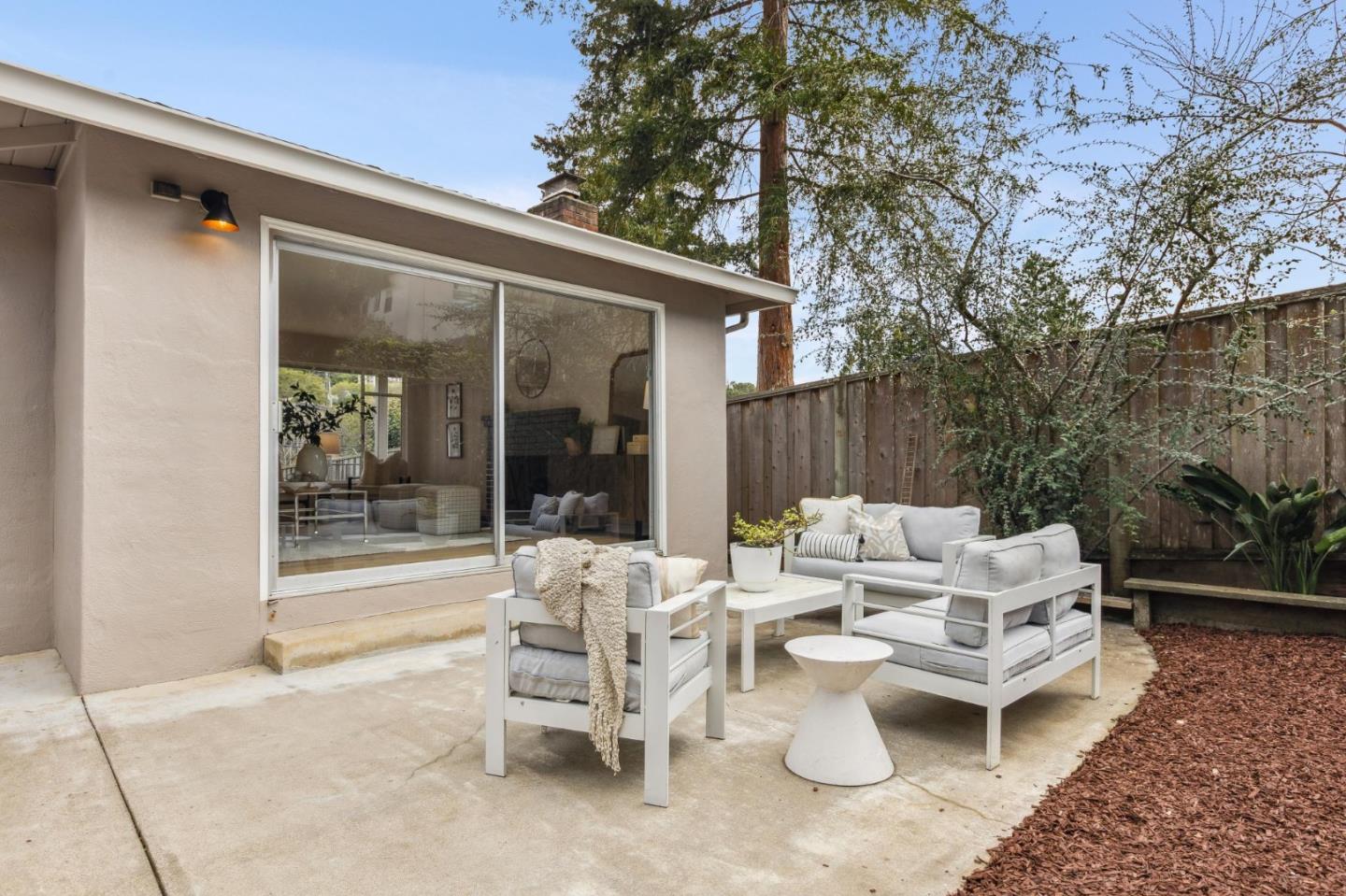 602 Alameda De Las Pulgas