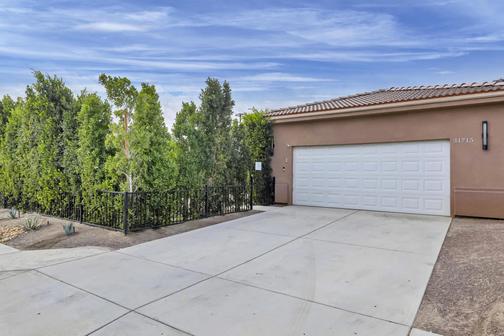 31715 Avenida Alvera