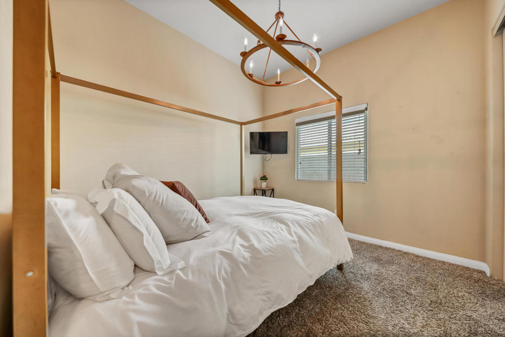 31715 Avenida Alvera