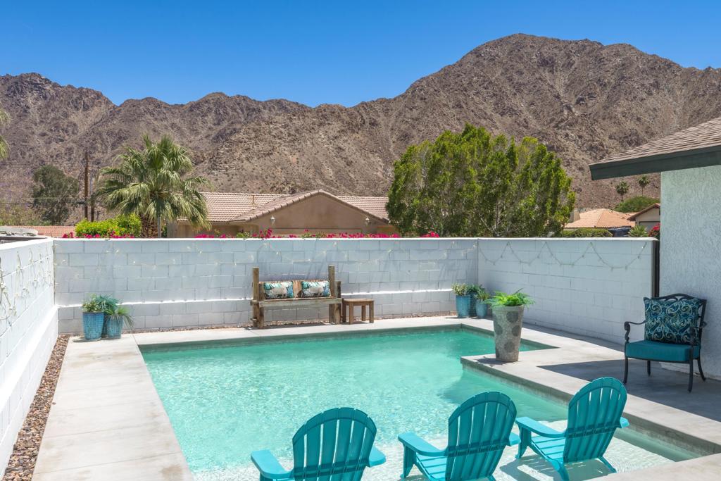 54235 Avenida Velasco