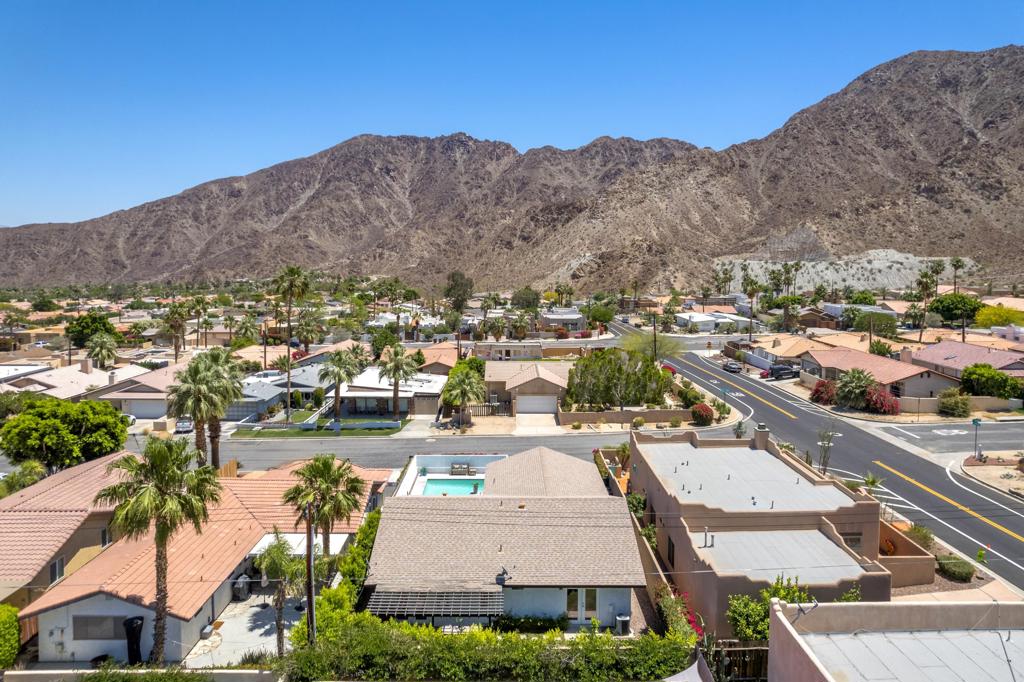 54235 Avenida Velasco