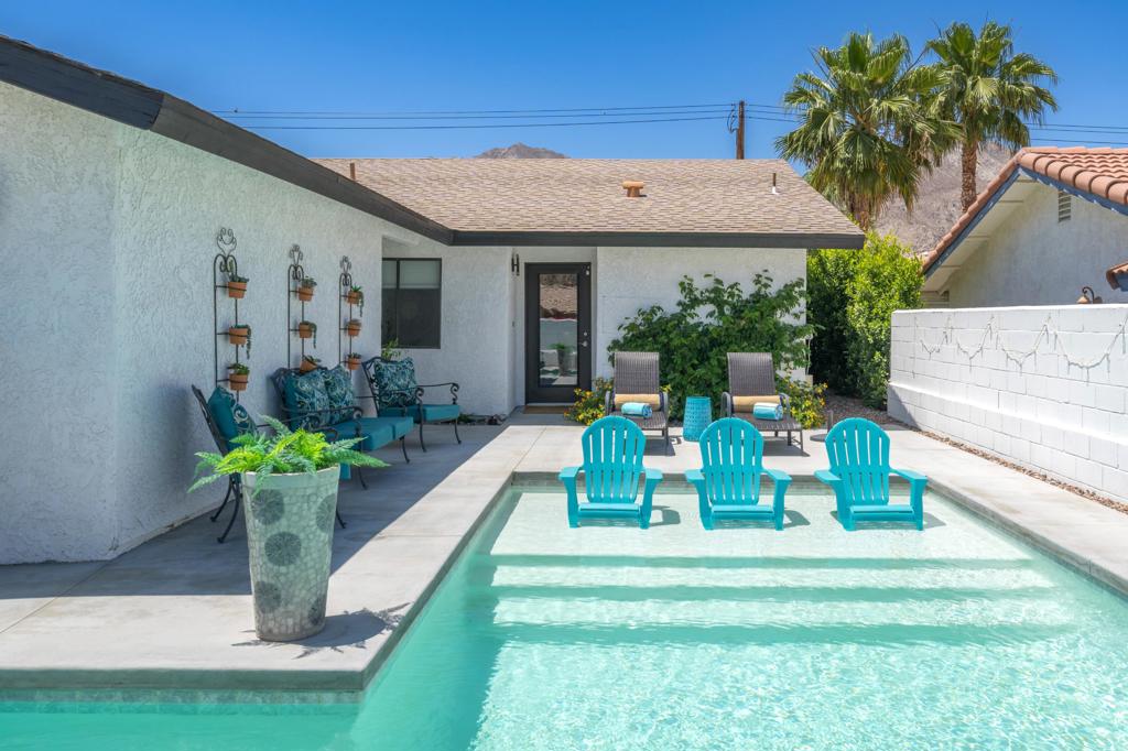 54235 Avenida Velasco