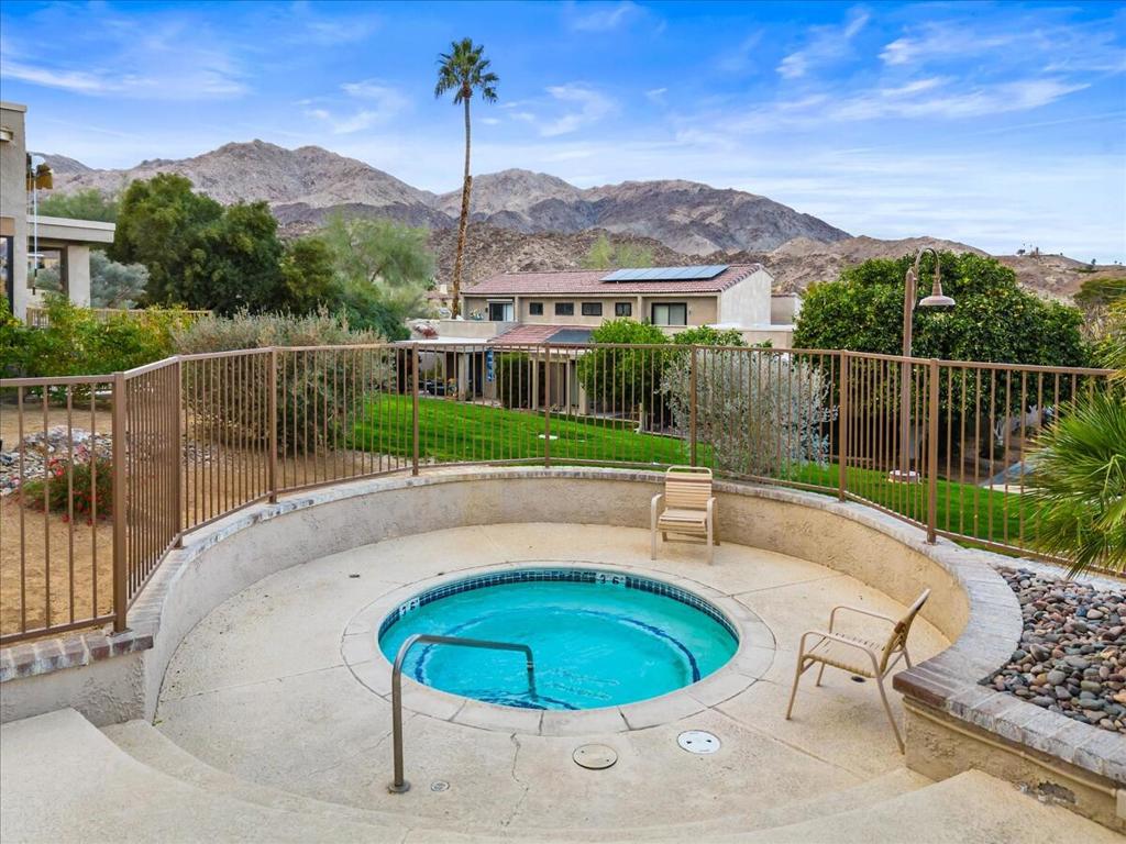 72302 Merry Vale Way