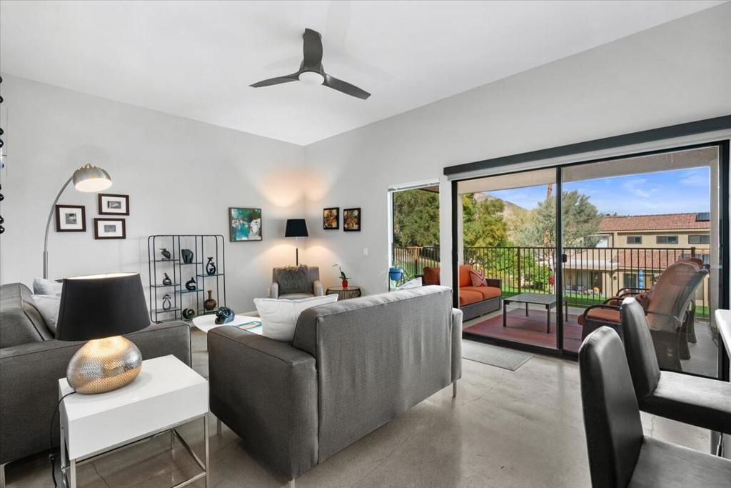 72302 Merry Vale Way