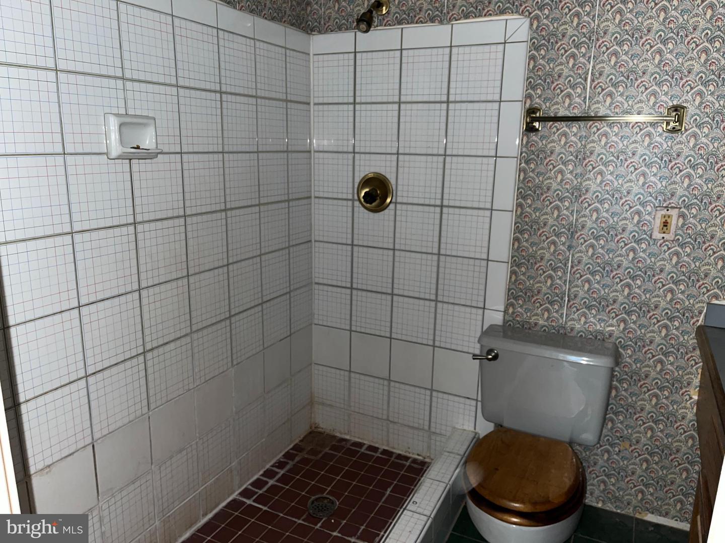 301 G STREET NE Unit: 23