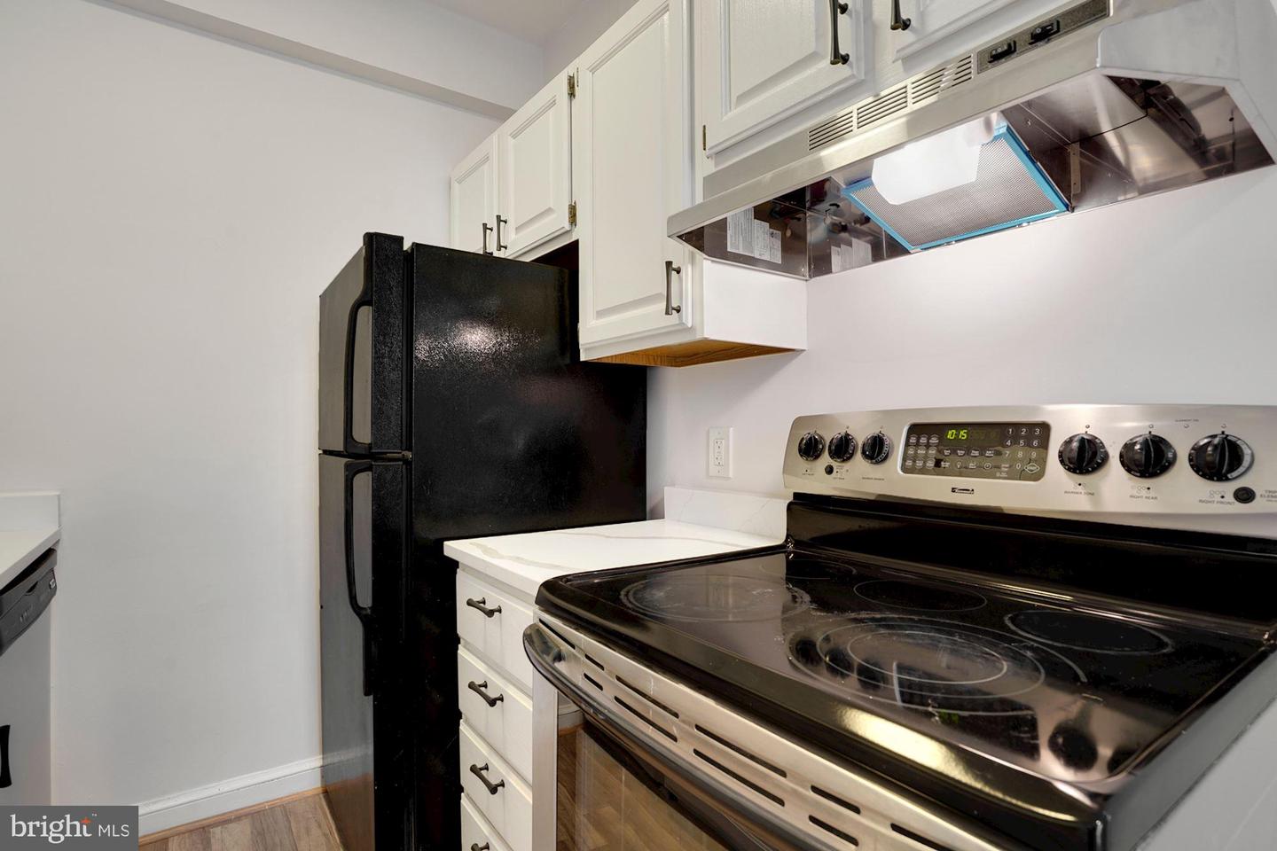 3051 IDAHO AVENUE NW Unit: 102