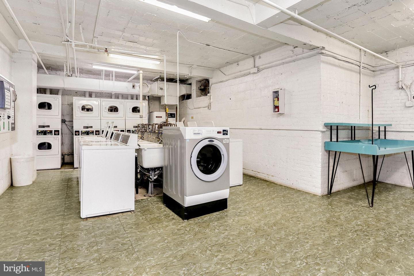 3051 IDAHO AVENUE NW Unit: 102