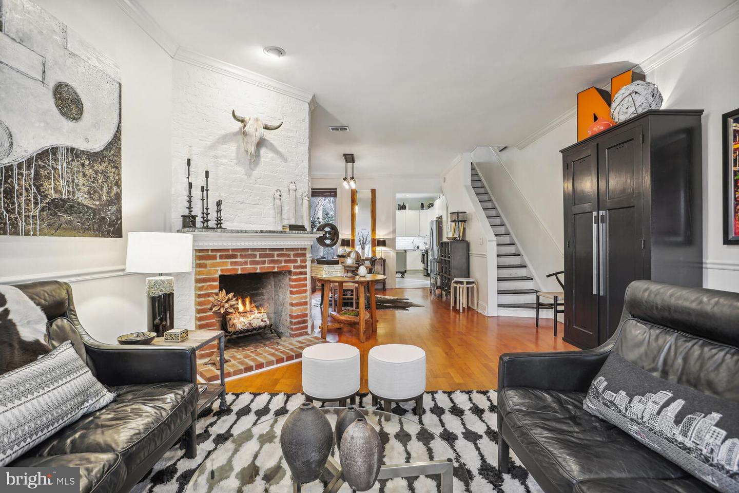 726 3RD STREET NE