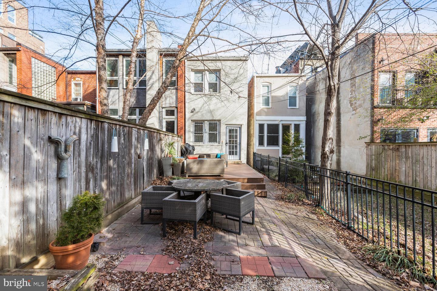 726 3RD STREET NE