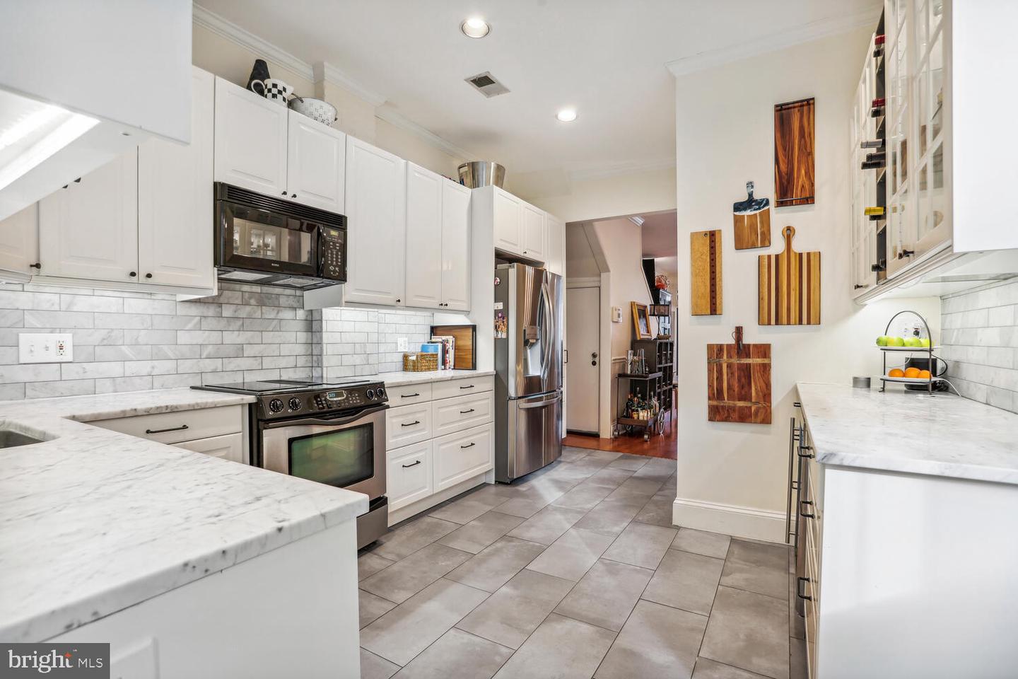 726 3RD STREET NE