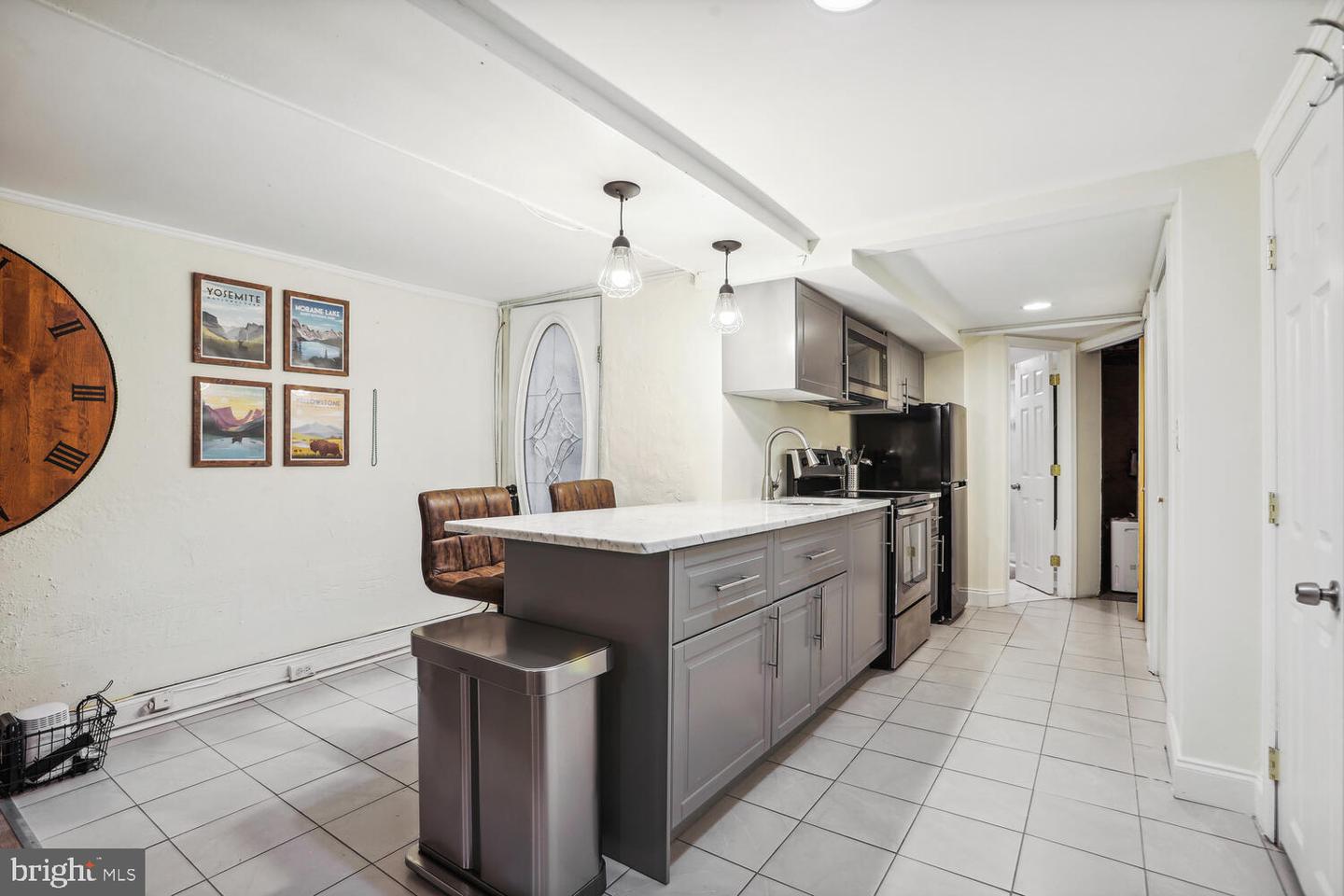 726 3RD STREET NE