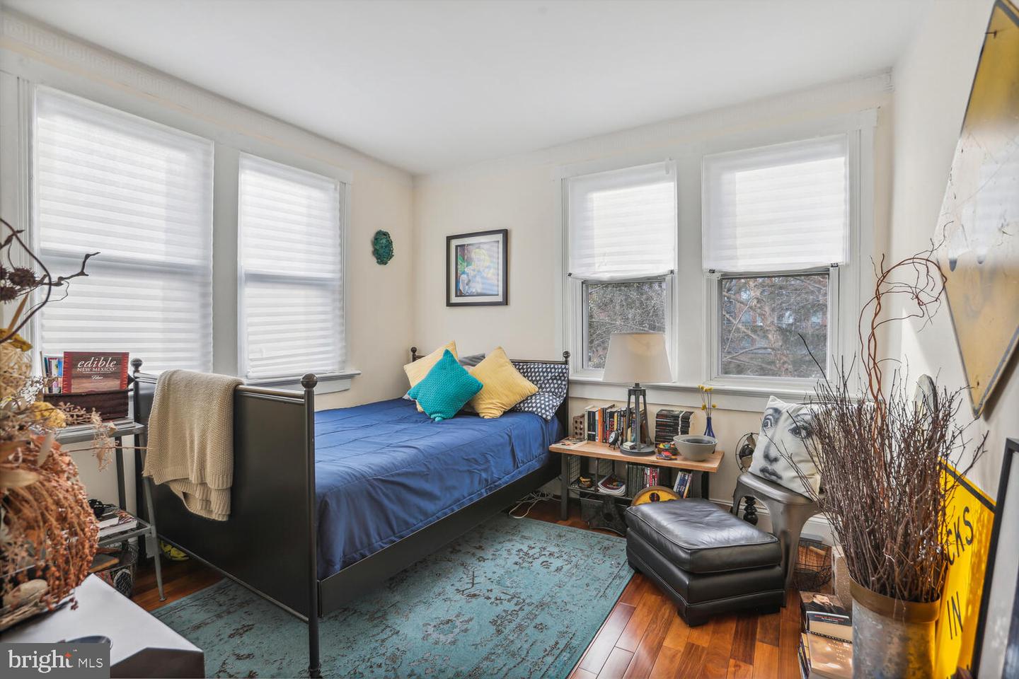 726 3RD STREET NE