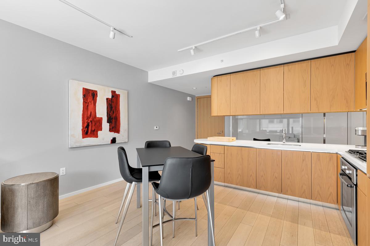 925 H STREET NW Unit: 709