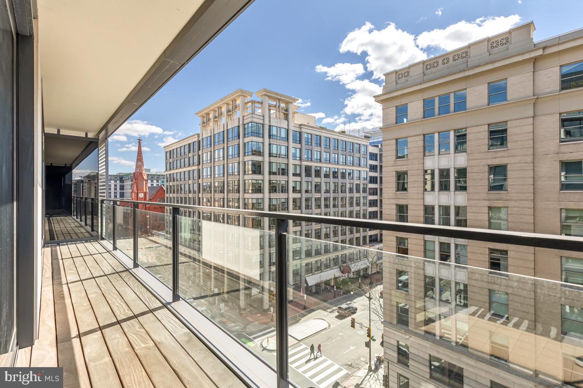 925 H STREET NW Unit: 709