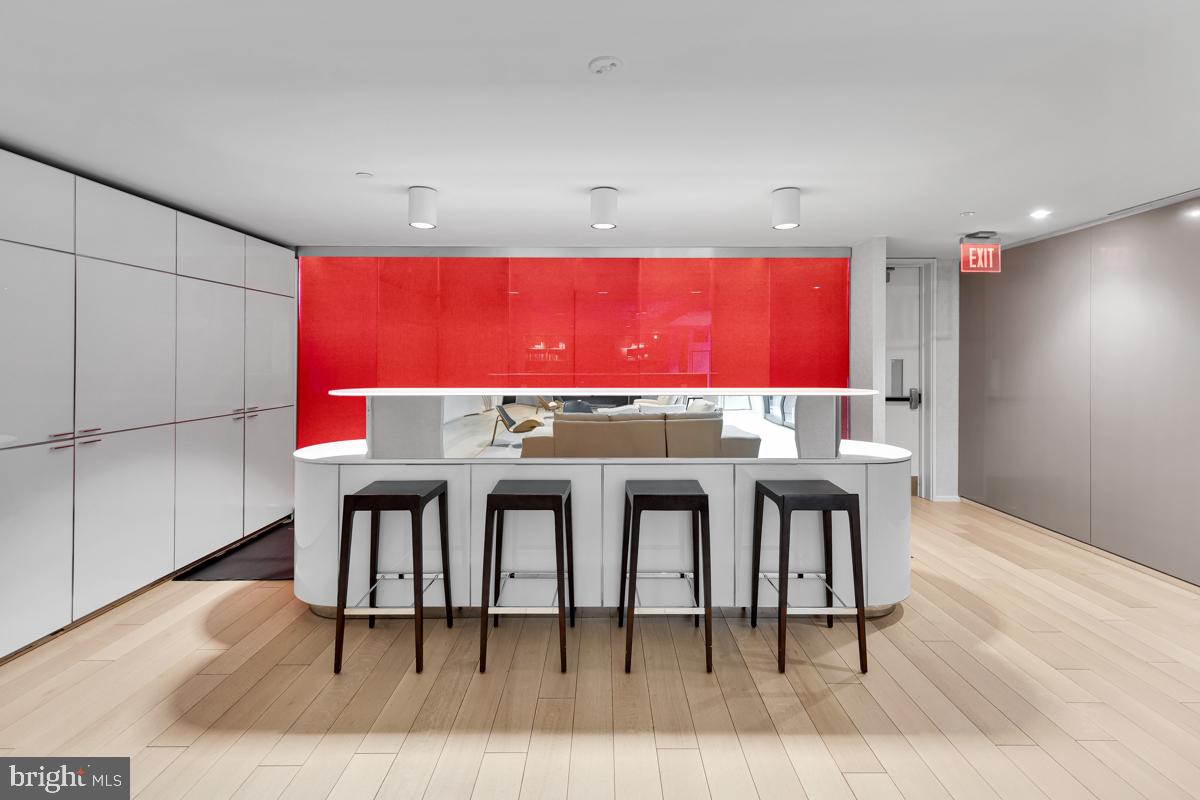 925 H STREET NW Unit: 709