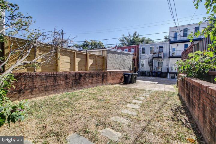 48 R STREET NW