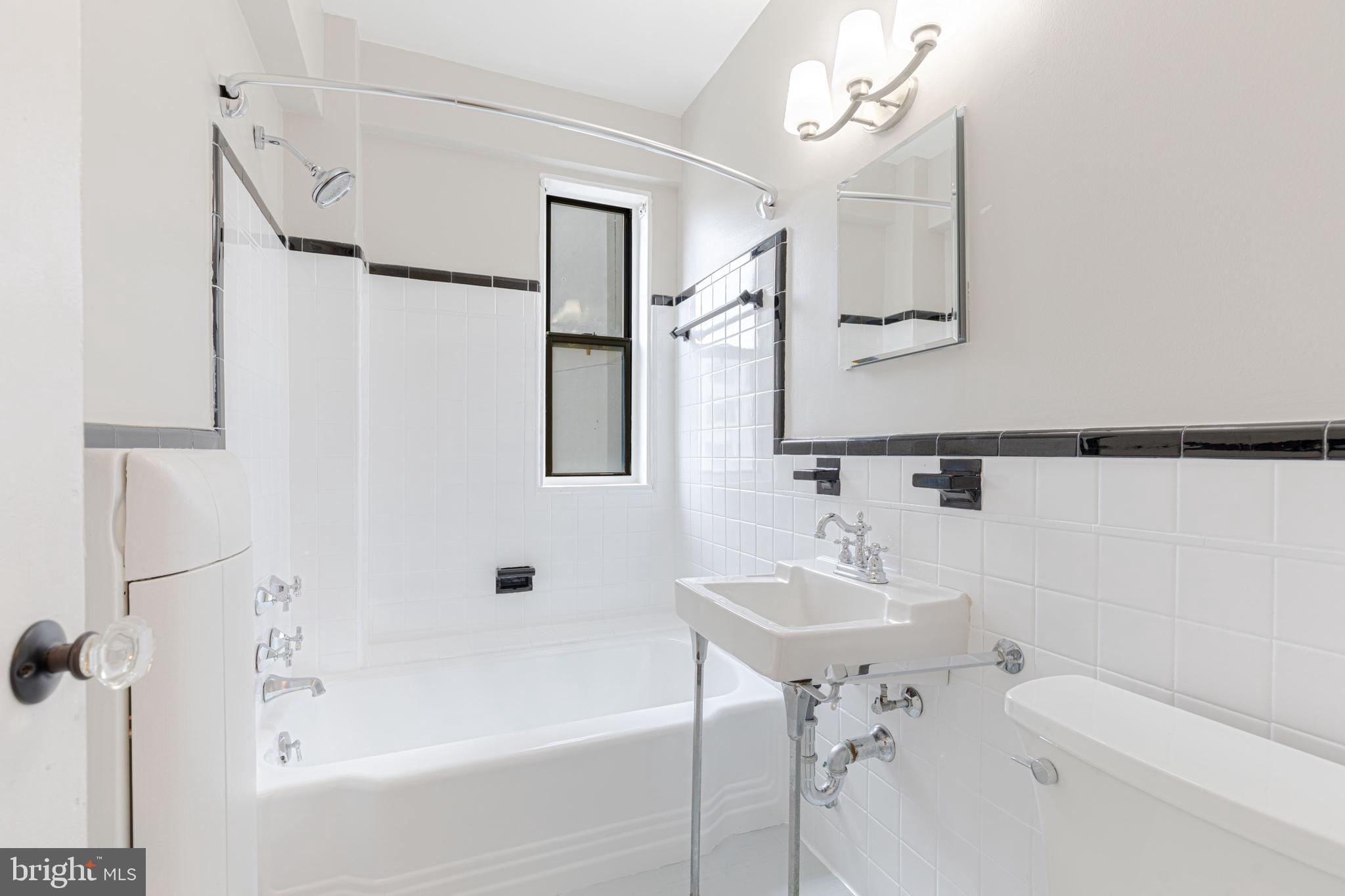 1 Scott CIRCLE NW Unit: 618