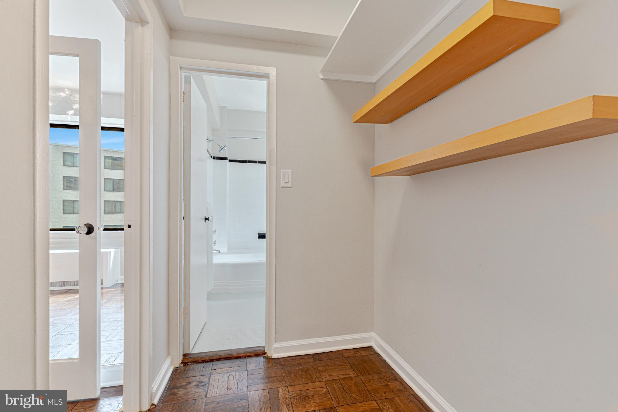 1 Scott CIRCLE NW Unit: 618